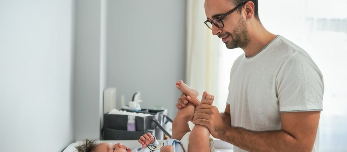 Tout savoir sur le congé paternité en France