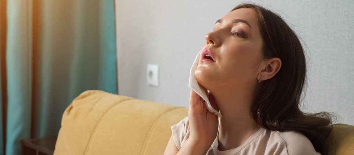 Transpiration de la tête : pourquoi je transpire du visage ou du cuir chevelu ? Transpiration de la tête : pourquoi je transpire du visage ou du cuir chevelu ?